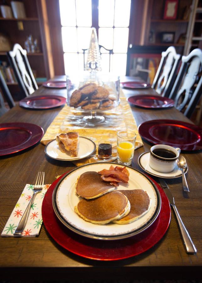 Blue Heron Bed And Breakfast On Lake Granbury Εξωτερικό φωτογραφία