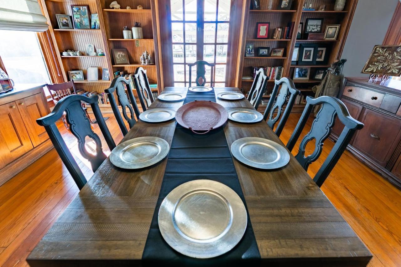 Blue Heron Bed And Breakfast On Lake Granbury Εξωτερικό φωτογραφία