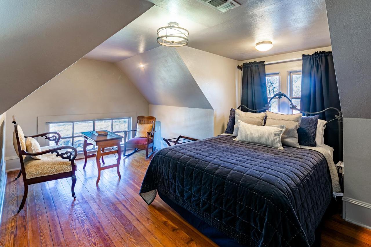 Blue Heron Bed And Breakfast On Lake Granbury Εξωτερικό φωτογραφία