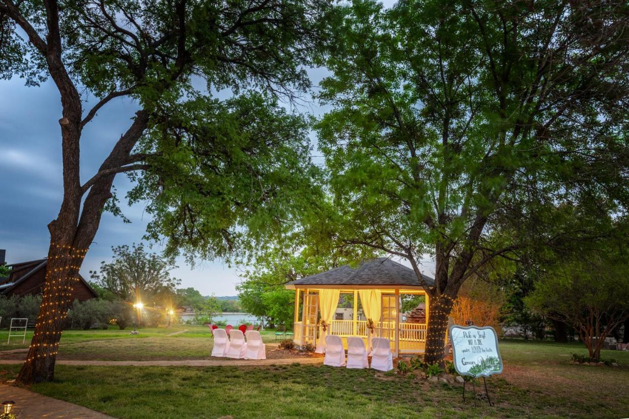 Blue Heron Bed And Breakfast On Lake Granbury Εξωτερικό φωτογραφία